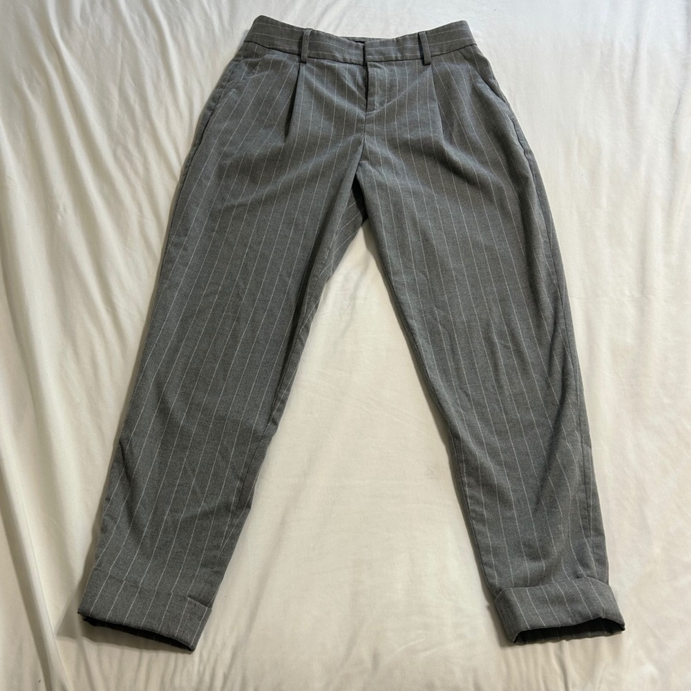 Banana Republic Grey Pinstripe Pleated Cuffed Trousers Size 0 Workwear Pants - Picture 1 of 12